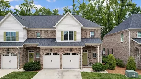 18 Gingerly Ln, Greensboro, NC 27455