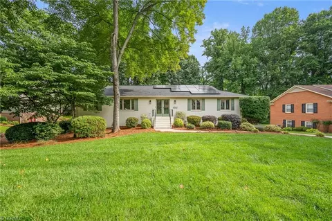 4802 Royal Coach Rd, Greensboro, NC 27410