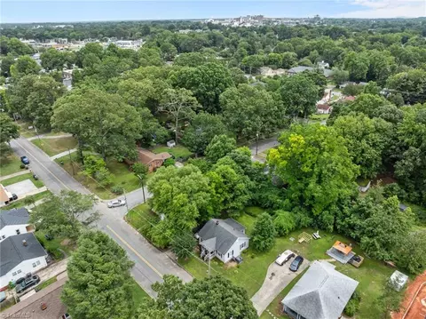 View/Area - 301 Rockspring Rd, High Point, NC 27262 photo 2 of 3