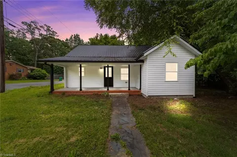 301 Rockspring Rd, High Point, NC 27262