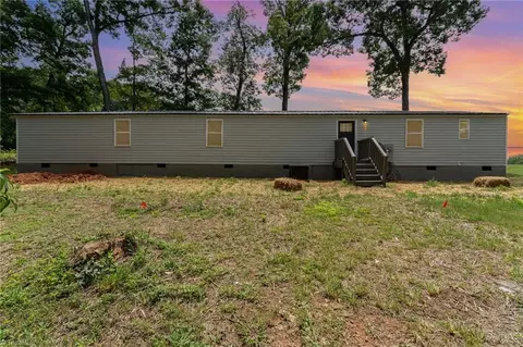 343 Reavis Rd, Harmony, NC 28634 photo 18