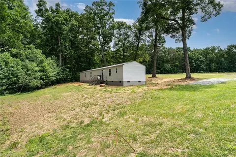 343 Reavis Rd, Harmony, NC 28634 photo 19