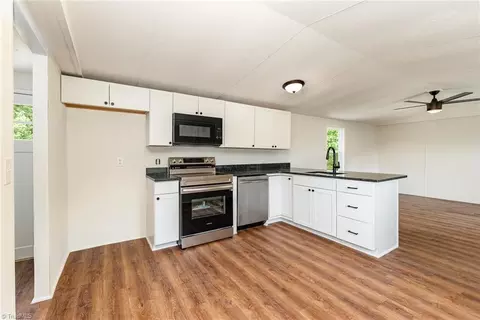 343 Reavis Rd, Harmony, NC 28634 photo 8