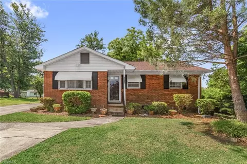 904 Ashe St, Greensboro, NC 27406