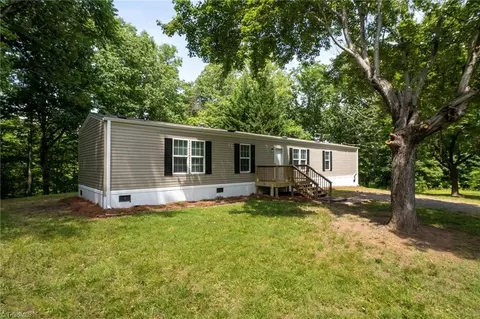 1244 Frye Rd, Westfield, NC 27053