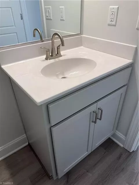 Bath - 4722 Willowstone Dr, High Point, NC 27265 photo 1 of 3