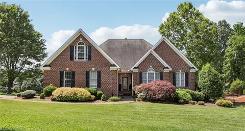 3741 Canter Dr, Trinity, NC 27370