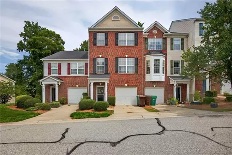 3828 Tarrant Trace Cir, High Point, NC 27265