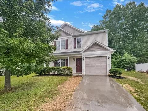 14 Grace Chapel Ct, Greensboro, NC 27405