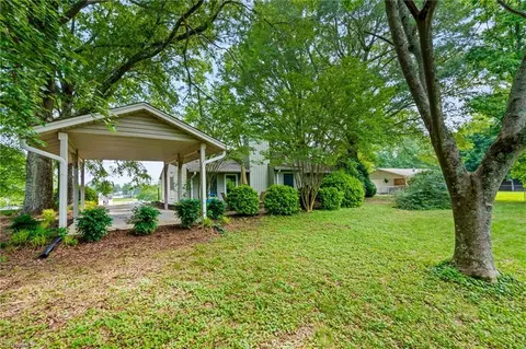 Exterior - 118 Maple Ln, King, NC 27021 photo 6 of 9