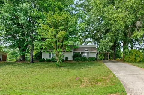 Exterior - 118 Maple Ln, King, NC 27021 photo 2 of 9