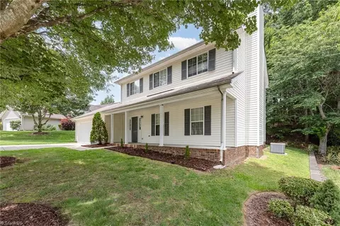 5207 Highland Oak Ct, Greensboro, NC 27410
