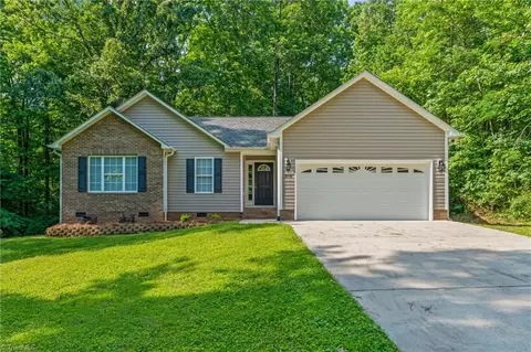 518 Mellon Dr, Winston Salem, NC 27107