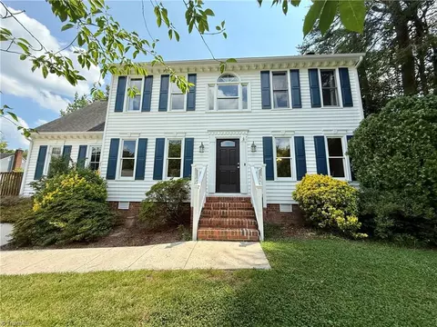 5601 Poplar Hill Ct, Greensboro, NC 27407