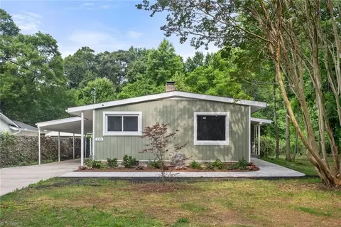 135 Woodrow Ave, Winston Salem, NC 27106