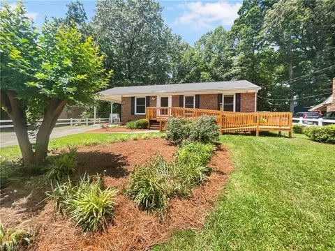 4102 Sacramento Dr, Greensboro, NC 27406