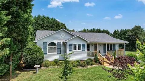 273 Tanglebrook Trl, Eden, NC 27288