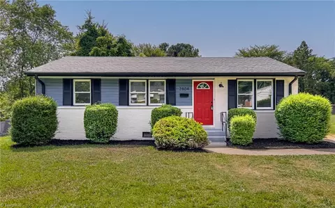 2804 Rosemary Dr, Winston Salem, NC 27105