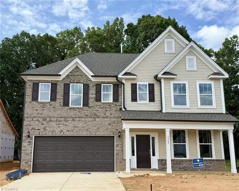 7559 Buckhaven Forest Dr, Kernersville, NC 27284