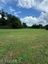 137 Marbrook Dr, Mocksville, NC 27028