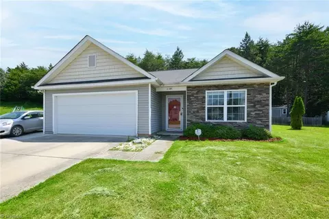 6605 Stickley Ct, Whitsett, NC 27377