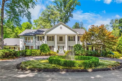 3500 Quarterstaff Pl, Winston Salem, NC 27104