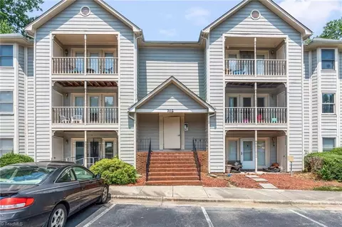702 Glendale Dr #K, Greensboro, NC 27406