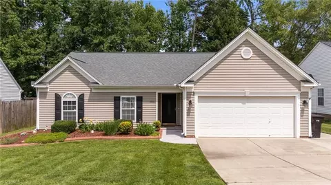 3336 Barnsdale Rd, Jamestown, NC 27282