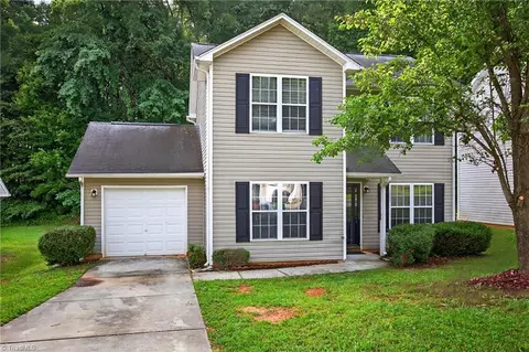 1209 Maury Ln, Greensboro, NC 27401