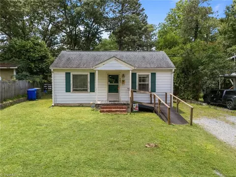 101 Goldston Ave, Carrboro, NC 27510
