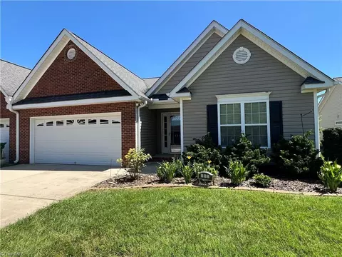 111 Braewyck Ln, King, NC 27021