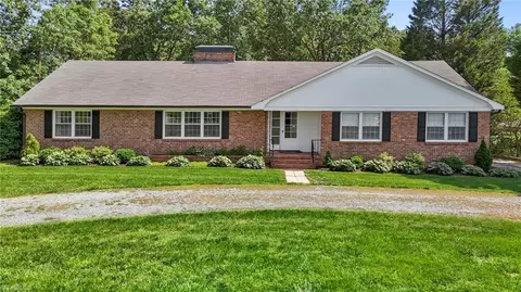 1732 Edgewood Ave, Burlington, NC 27215