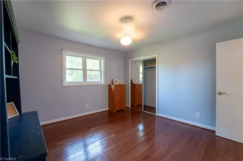 300 Pine Ridge Dr, High Point, NC 27262 photo 21