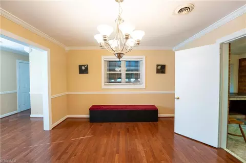 300 Pine Ridge Dr, High Point, NC 27262 photo 6