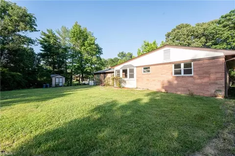 300 Pine Ridge Dr, High Point, NC 27262 photo 29