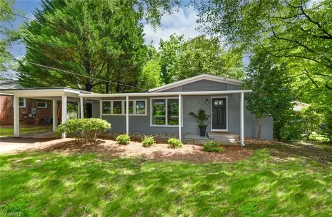 3218 Fielding Pl, Greensboro, NC 27405