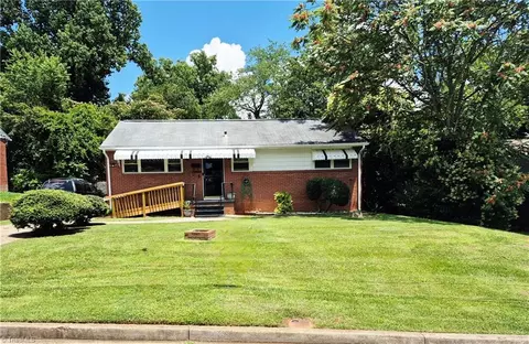 2217 Douglas Hill Dr, Winston Salem, NC 27105