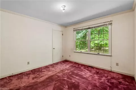 1118 Tangle Ln, High Point, NC 27265 photo 13