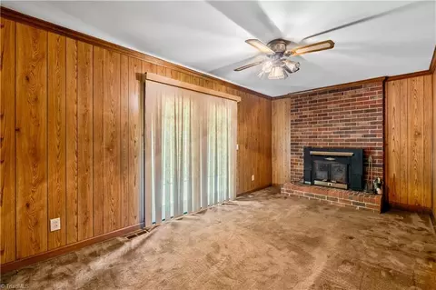 1118 Tangle Ln, High Point, NC 27265 photo 9