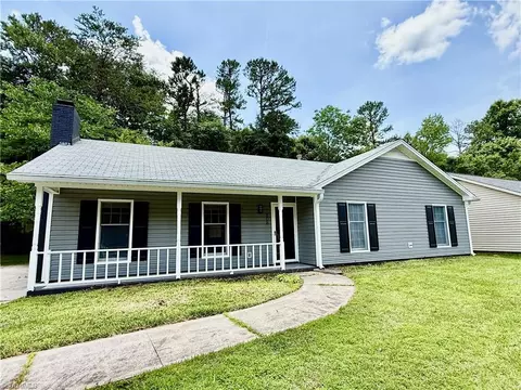 1808 Rivertrace Pt, High Point, NC 27265