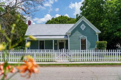 301 Shaver St S, Salisbury, NC 28144