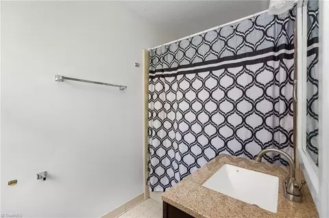 Bath - 1509 Heathcliff Rd, High Point, NC 27262 photo 7 of 7