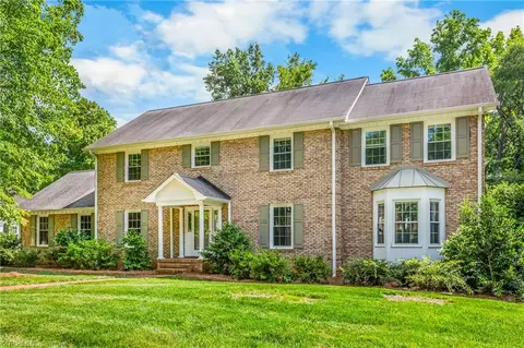 Exterior - 1509 Heathcliff Rd, High Point, NC 27262 photo 2 of 11