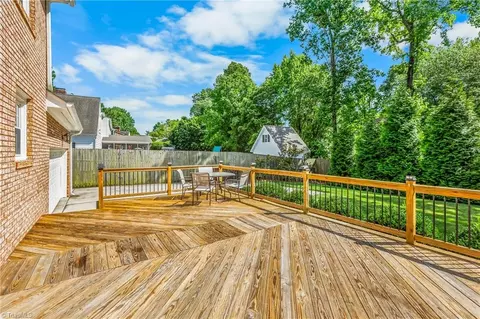 Exterior - 1509 Heathcliff Rd, High Point, NC 27262 photo 4 of 11