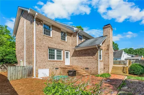 Exterior - 1509 Heathcliff Rd, High Point, NC 27262 photo 6 of 11