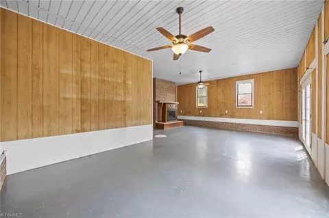 Living - 1342 Bescher Chapel Rd, Trinity, NC 27370 photo 6 of 6