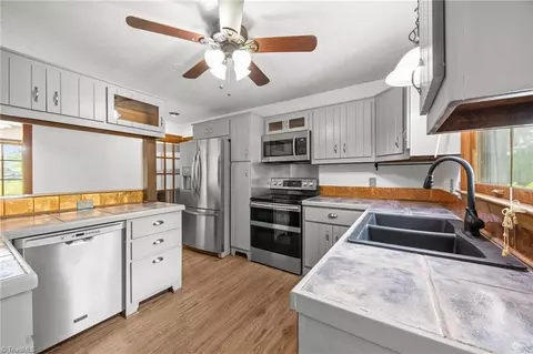 Kitchen - 1342 Bescher Chapel Rd, Trinity, NC 27370 photo 1 of 4