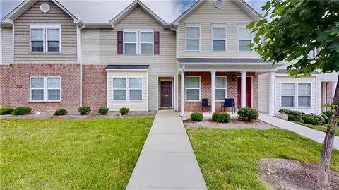 442 Sandybrooke Dr, High Point, NC 27265