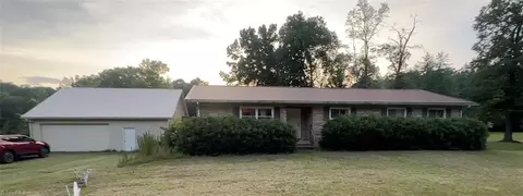 6104 Monnett Rd, Julian, NC 27283