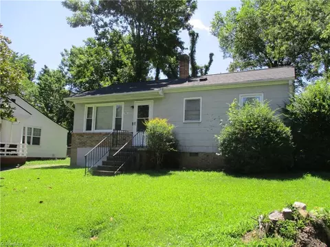 500 Avalon Pl, High Point, NC 27262